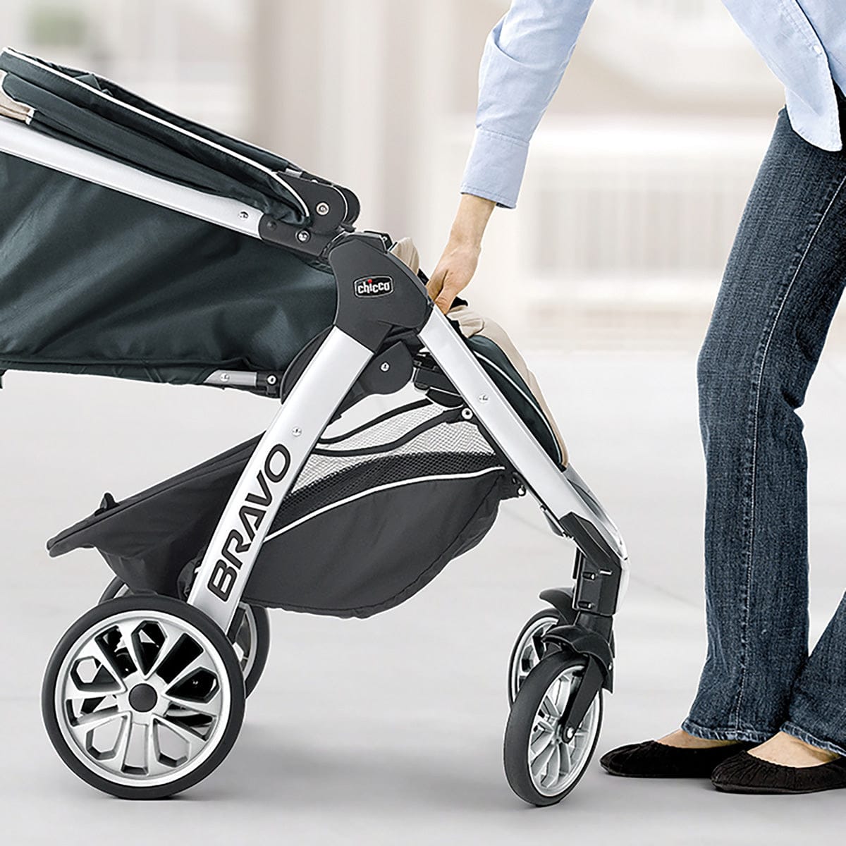 Chicco Bravo Trio Travel System - Champagne - 07079761400070