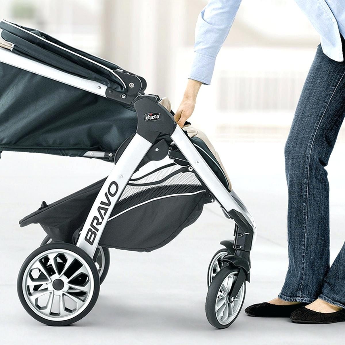 Chicco Bravo Trio Travel System - Nottingham - 06079761960070