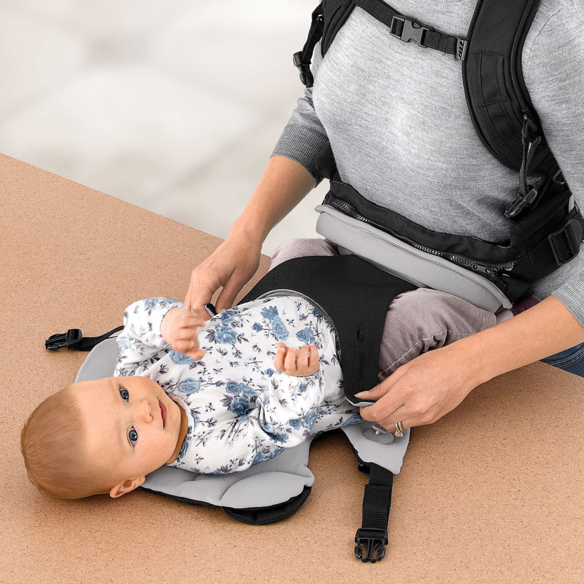 Chicco Close To You Baby Carrier - Black - 06079404950070