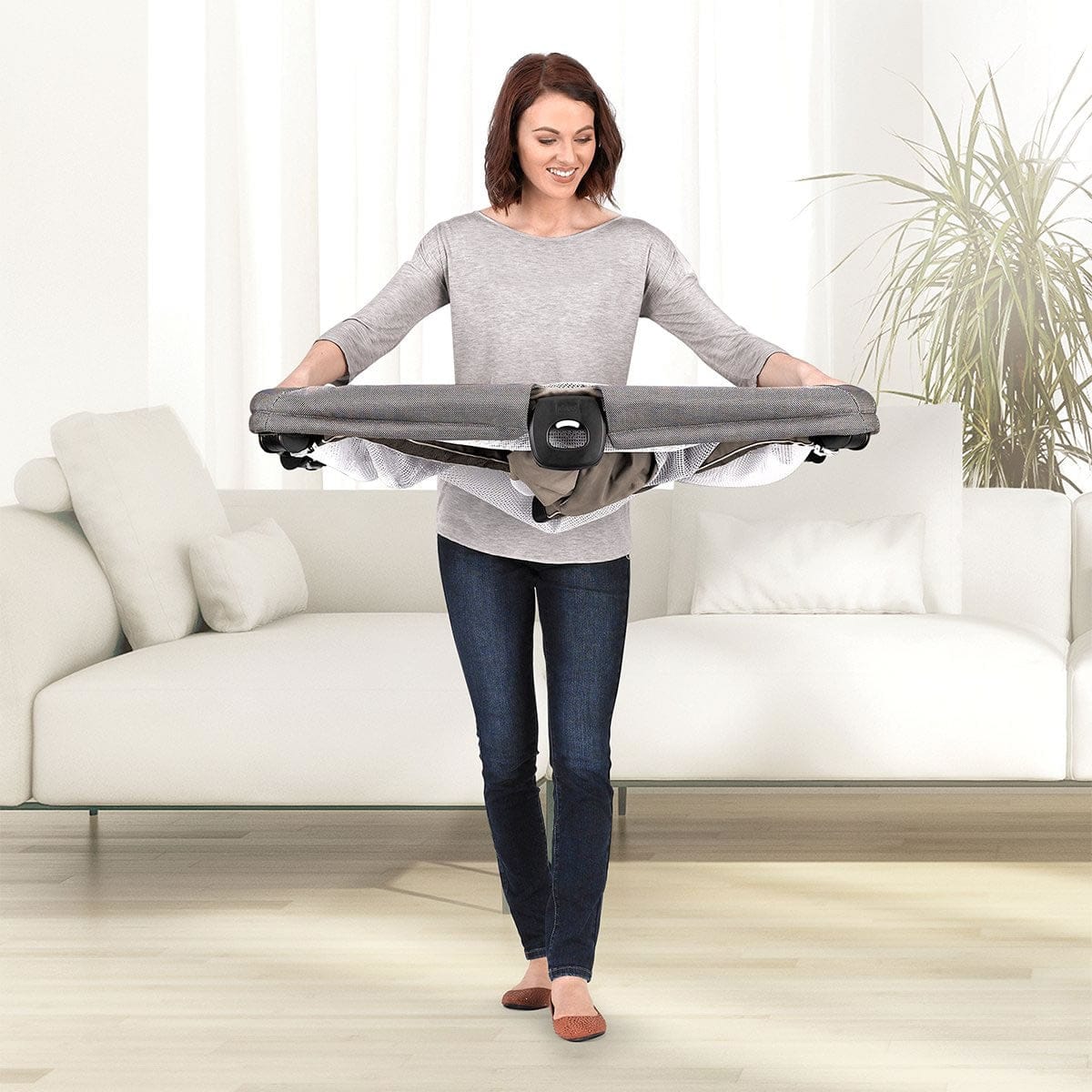 Chicco FastAsleep Full-Size Travel Playard - Dune