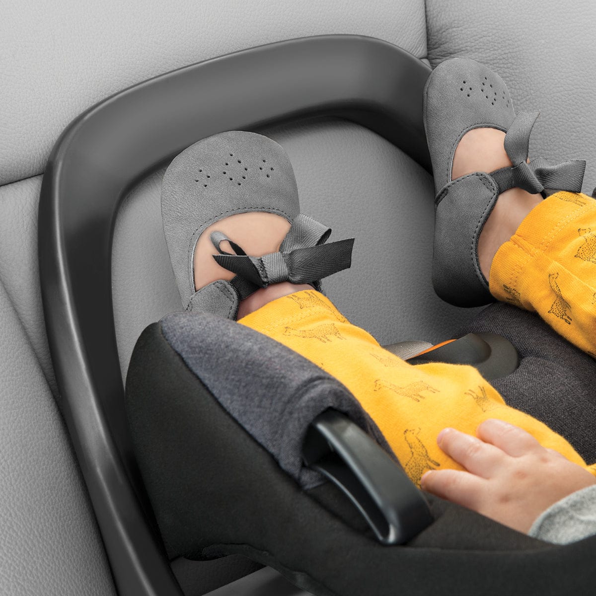 Chicco KeyFit 35 Infant Car Seat Base with Anti-Rebound Bar - 06079629990070