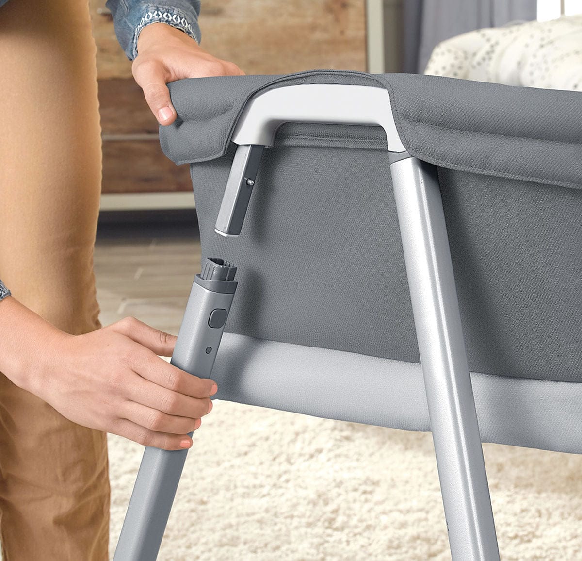 Chicco Lullago Deluxe Portable Bassinet - Taupe - 00079772100070