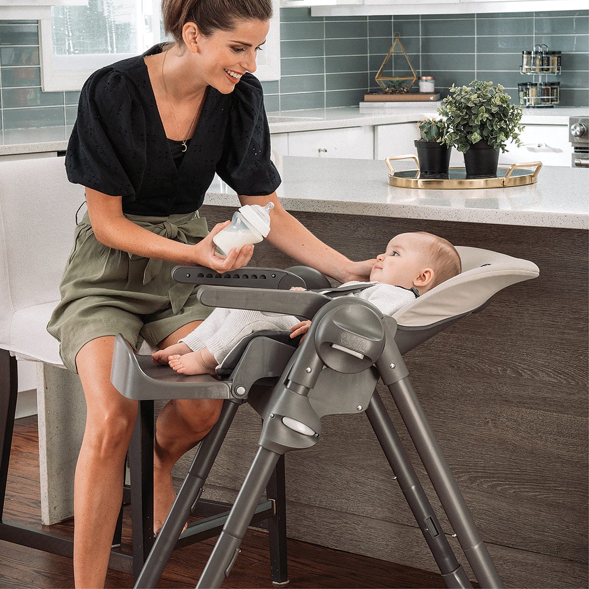 Chicco Polly Highchair - Black - 06079756950070
