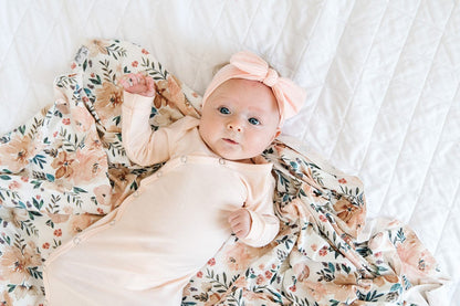Copper Pearl Newborn Knotted Gown - Blush - X002FR37WF