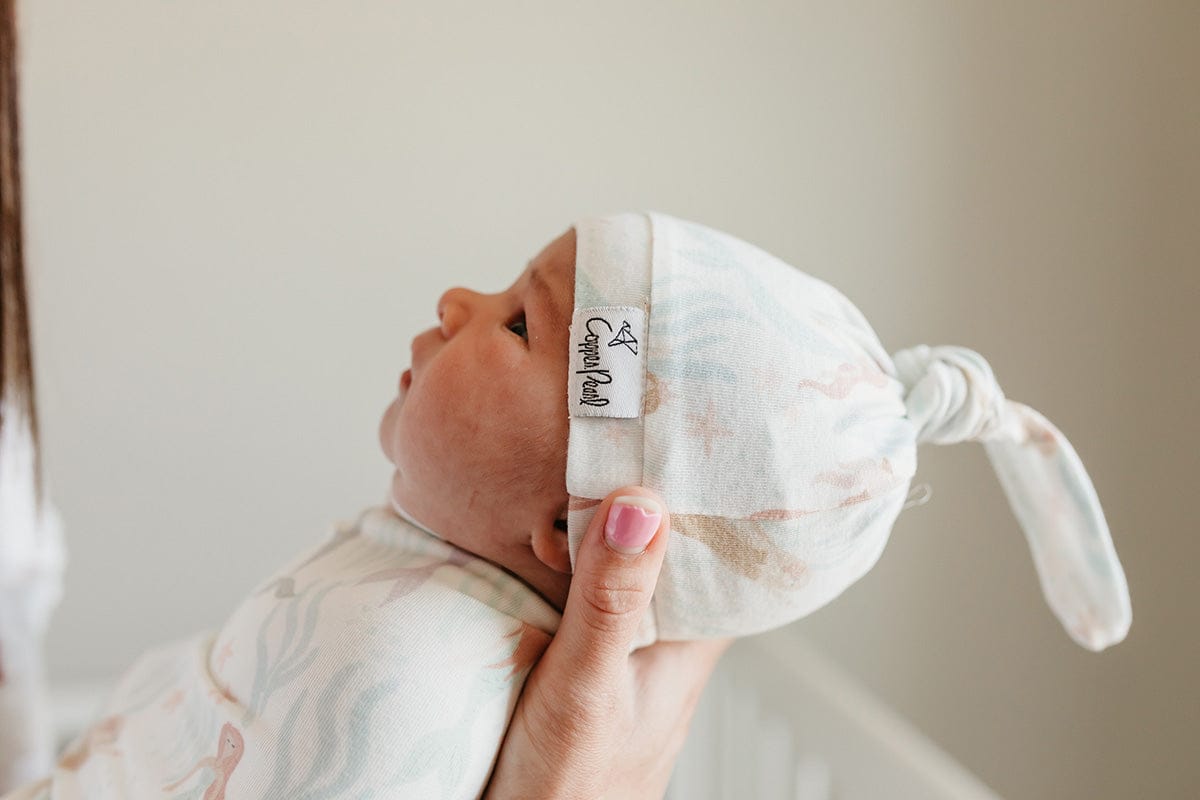 Copper Pearl Newborn Top Knot Hat - Coral - X002UOTPOH