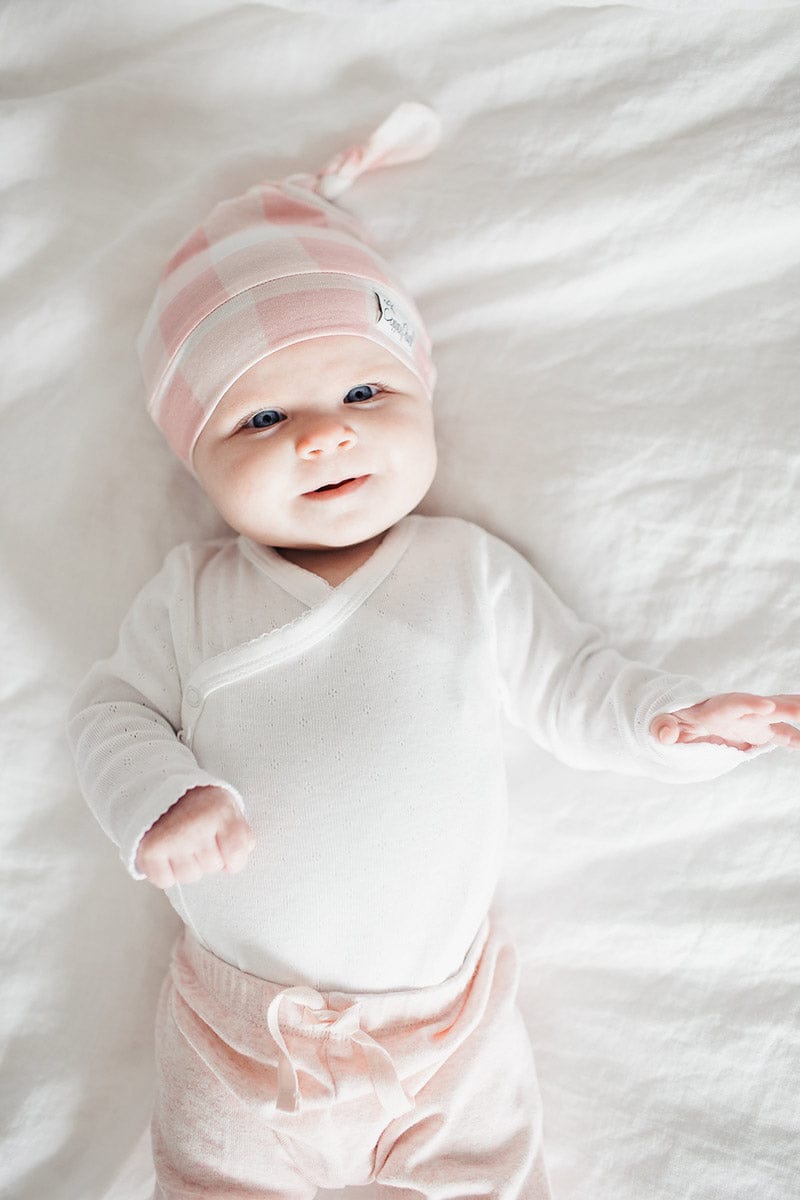 Copper Pearl Newborn Top Knot Hat - London - X001OJXGDF
