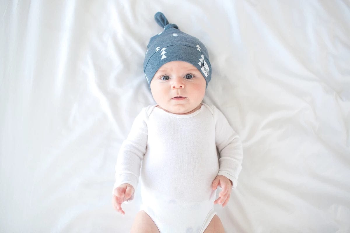 Copper Pearl Newborn Top Knot Hat - North - X001GXR4TB