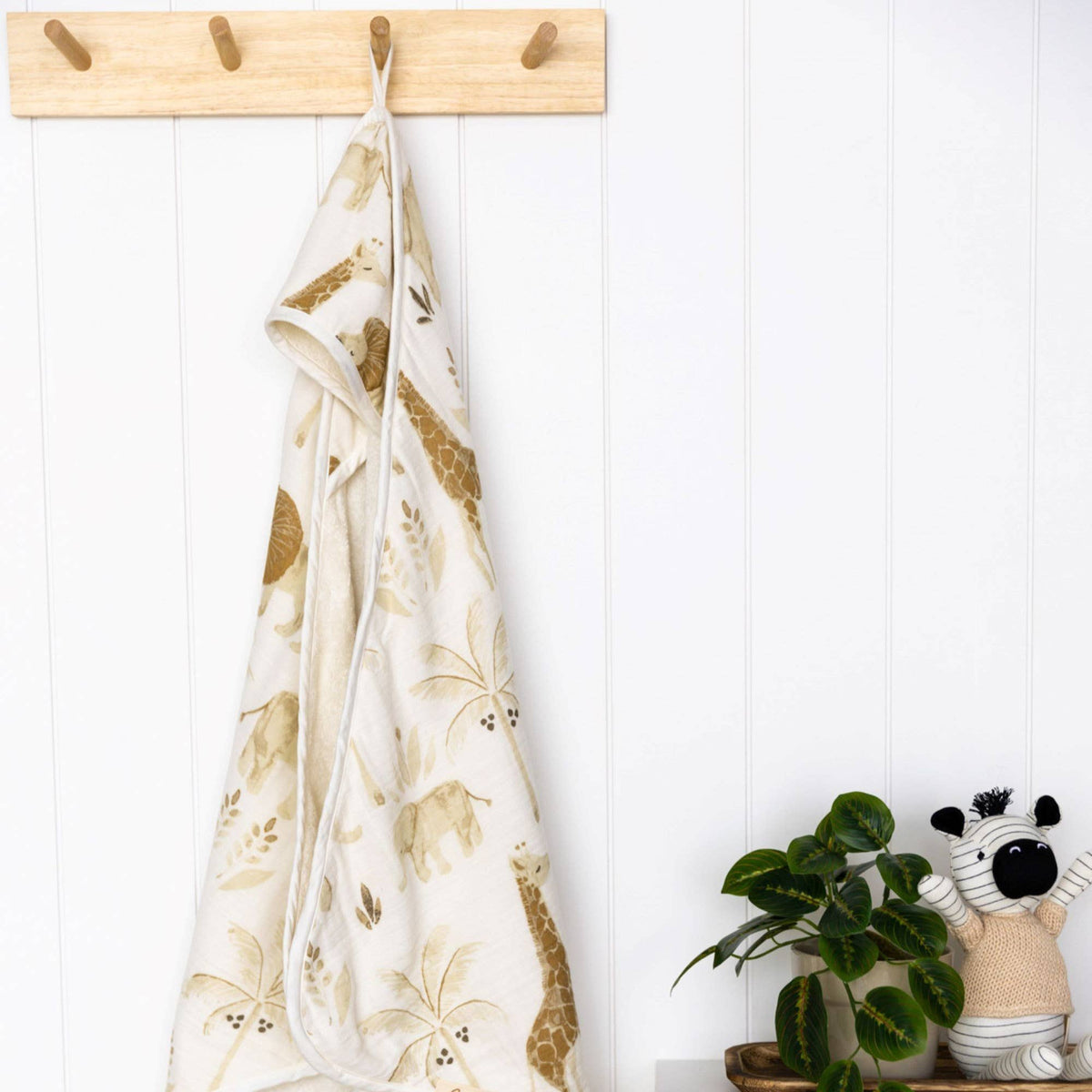 Crane Baby Kendi Baby Hooded Towel - Safari Animal - Image 7