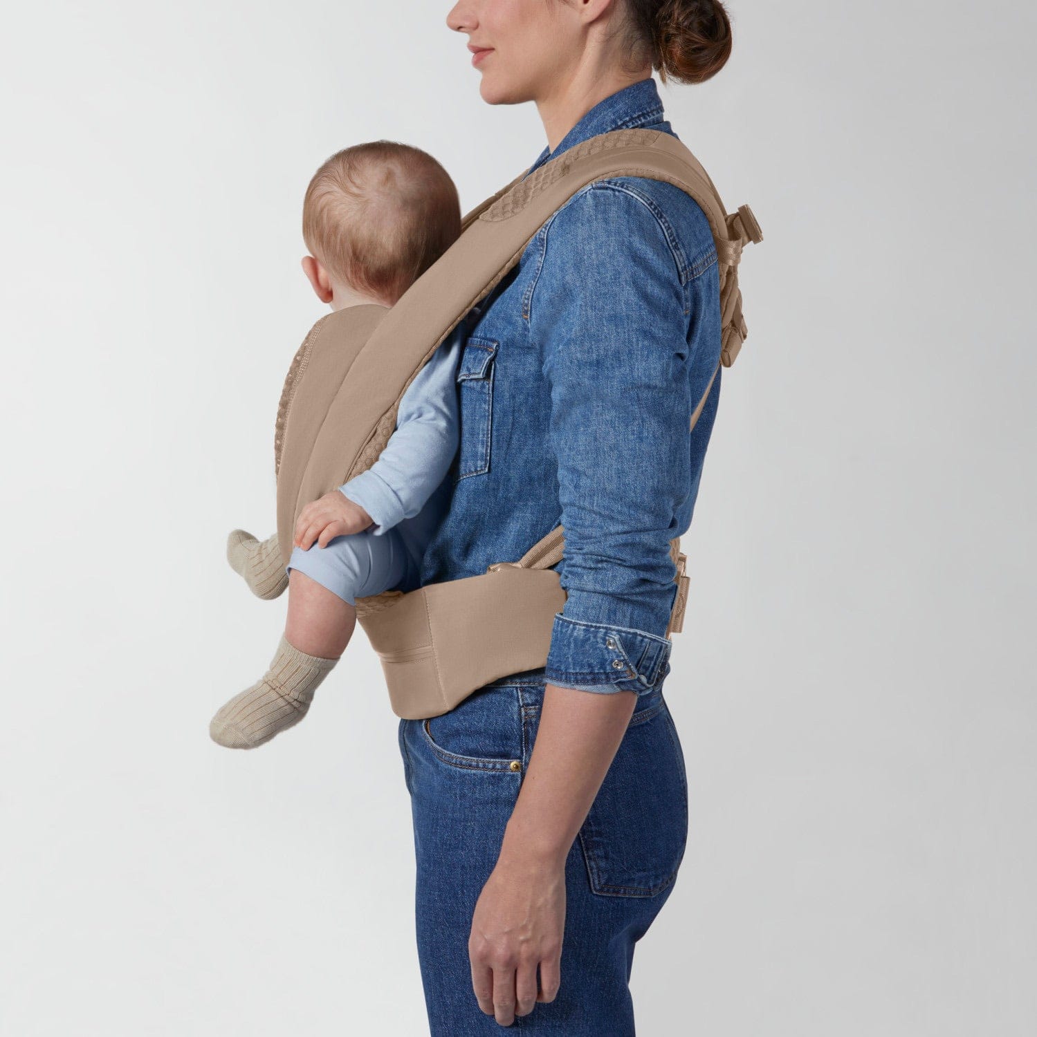 【pupu】CYBEX Coya Carrier ライトベージュ Cybex Coya Carrier - Cozy Beige – Albee Baby