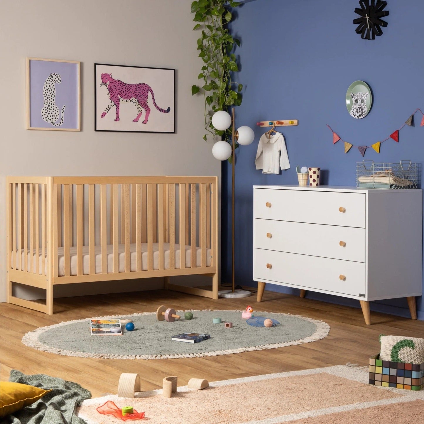 dadada Austin 3-Drawer Dresser - White / Natural - 43031-da