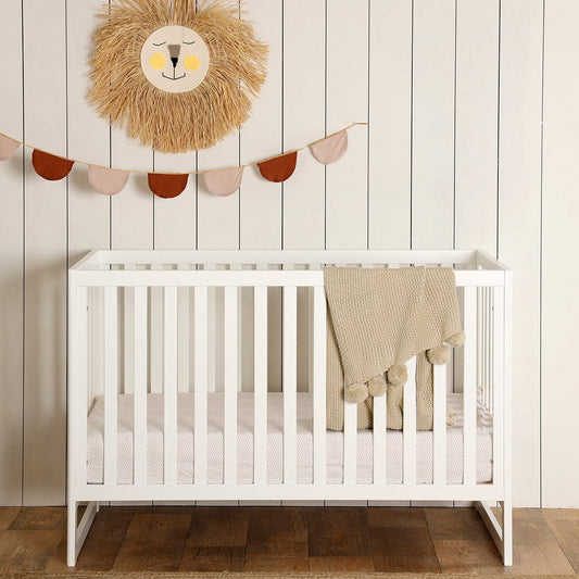 dadada Austin 3-in-1 Convertible Crib - White - 11001