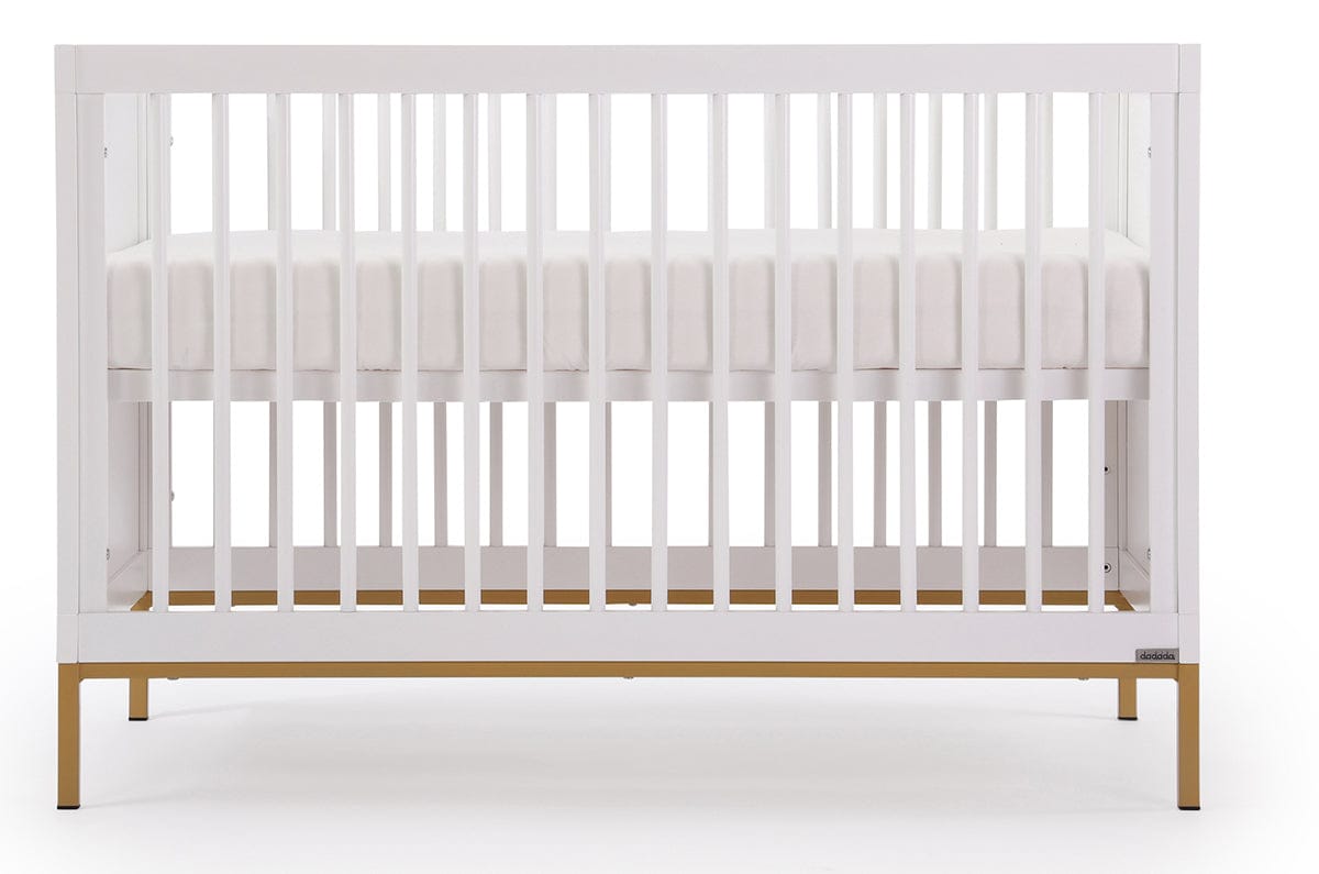 dadada Chicago 3-in-1 Crib - White / Gold - 13191-DA