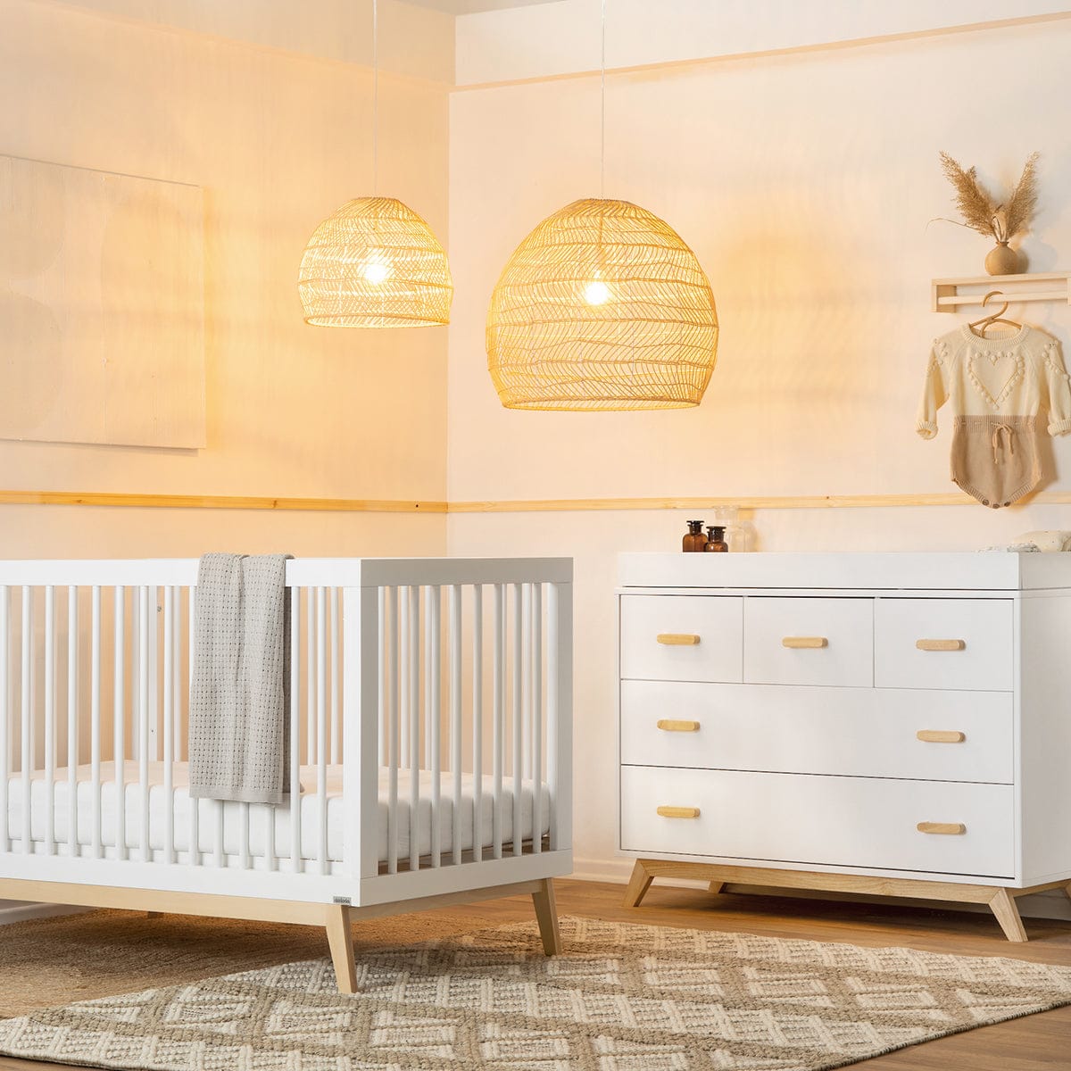 dadada Soho 3-in-1 Convertible Crib + 5-Drawer Dresser Bundle - Natural / White / Natural - 10403-DA-41231-DA