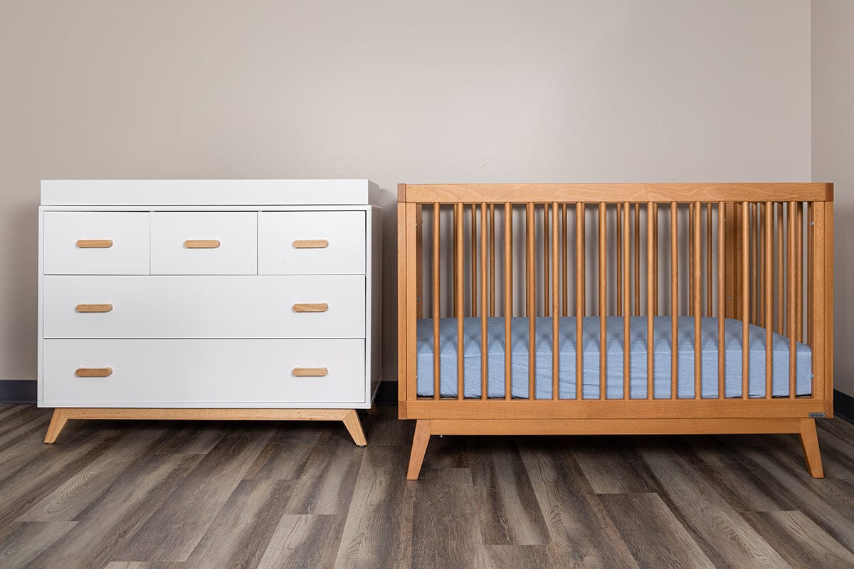 dadada Soho 3-in-1 Convertible Crib - Light Pecan - 10407-DA