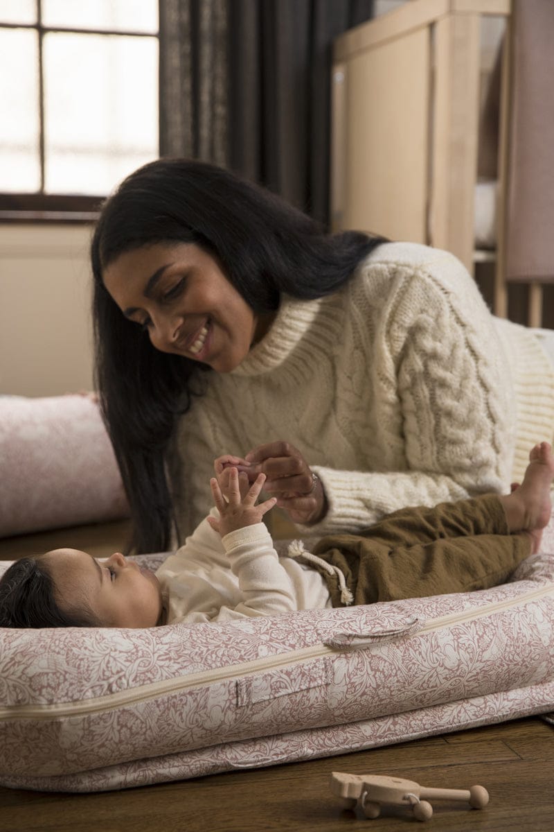 DockATot x William Morris Deluxe+ Dock - Brer Rabbit - 10361-DOCK