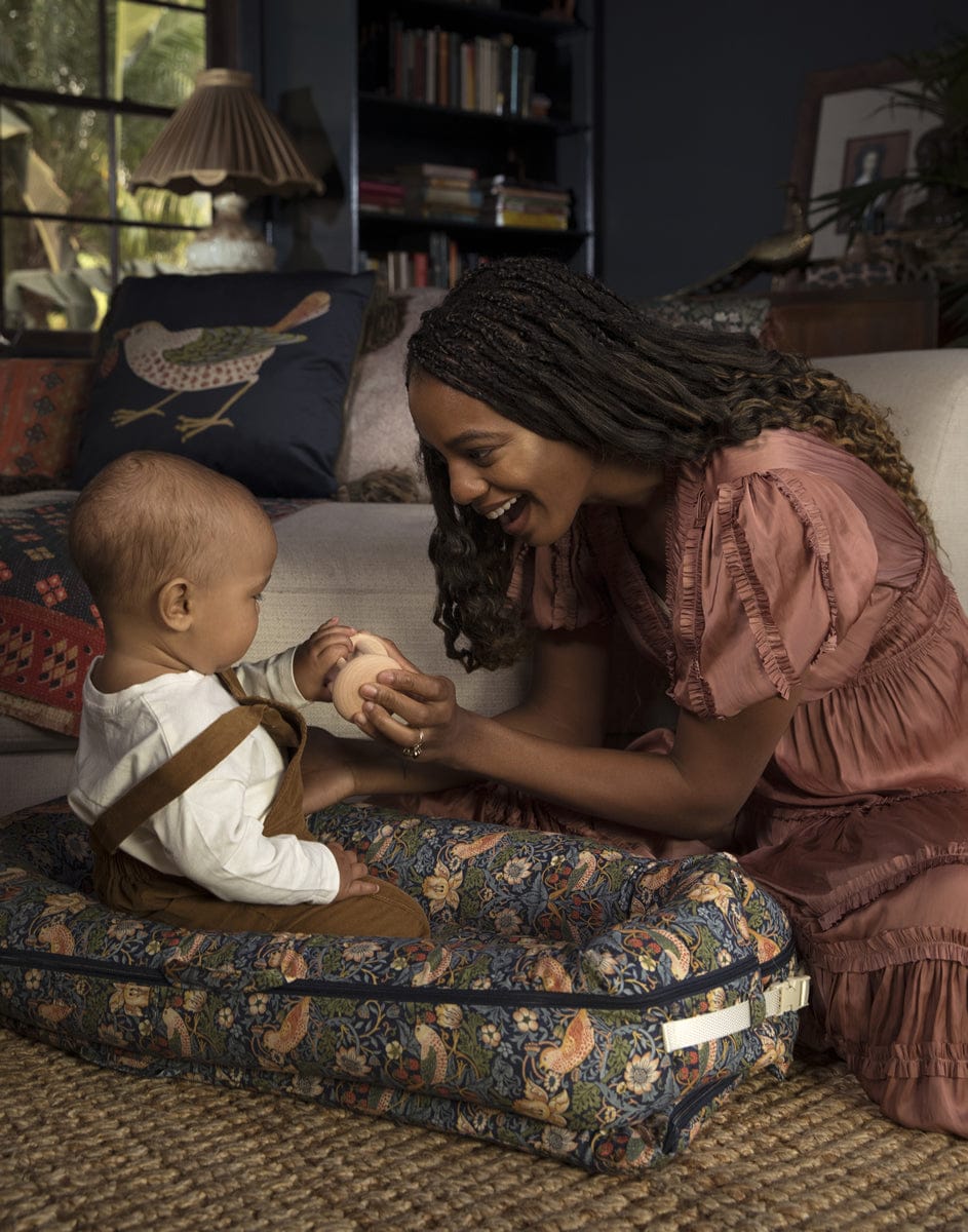 DockATot x William Morris Deluxe+ Dock - Strawberry Thief - 10362-DOCK