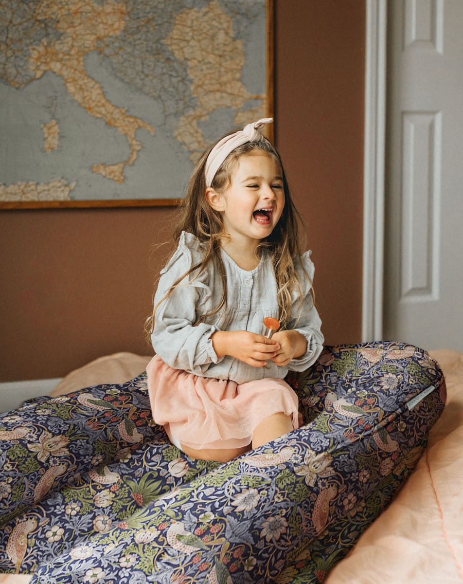 DockaTot x William Morris Grand Dock- Strawberry Thief