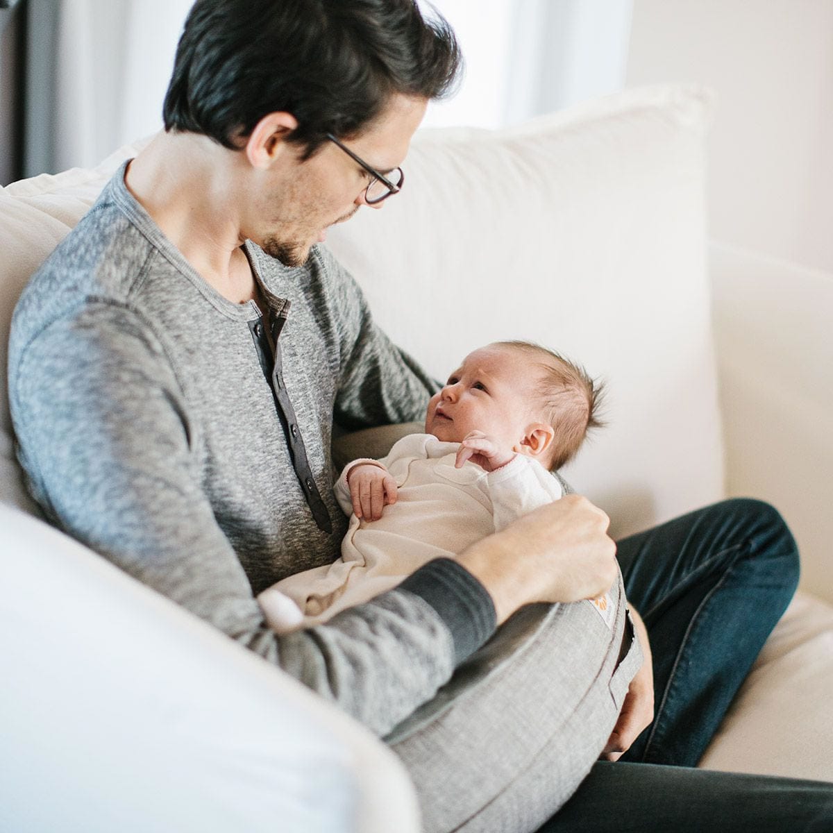 Ergobaby Natural Curve Nursing Pillow - Heathered Grey - NPAGRY