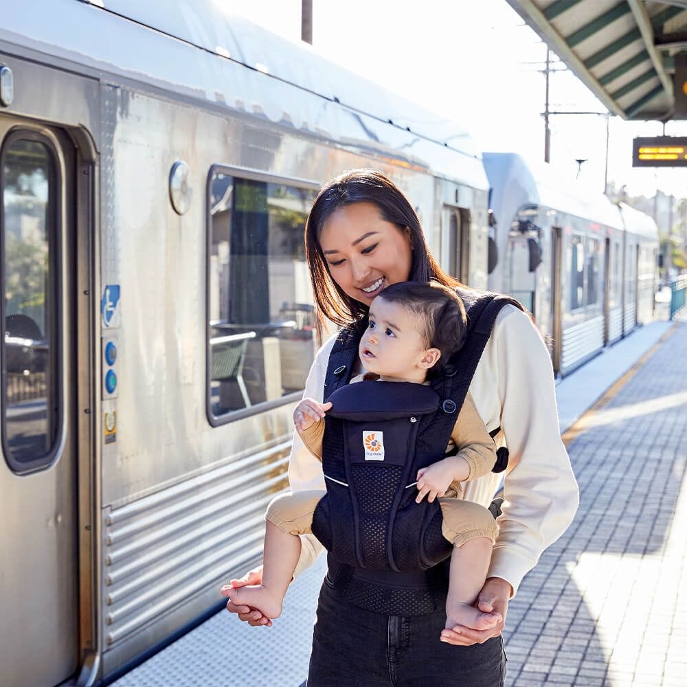 Ergobaby Omni Breeze Baby Carrier - Onyx Black - BCZ360PONYX