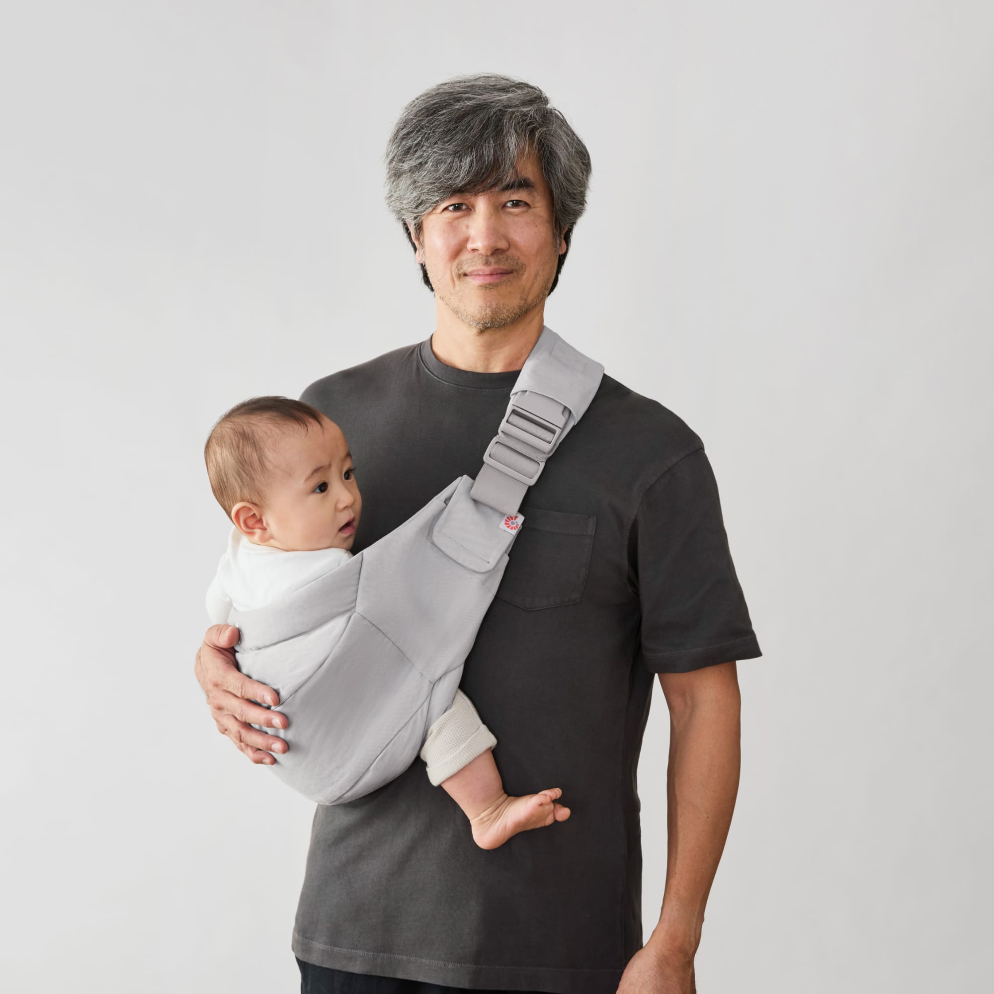 Ergobaby Upsie Toddler Sling Carrier - Pearl Grey – Albee Baby