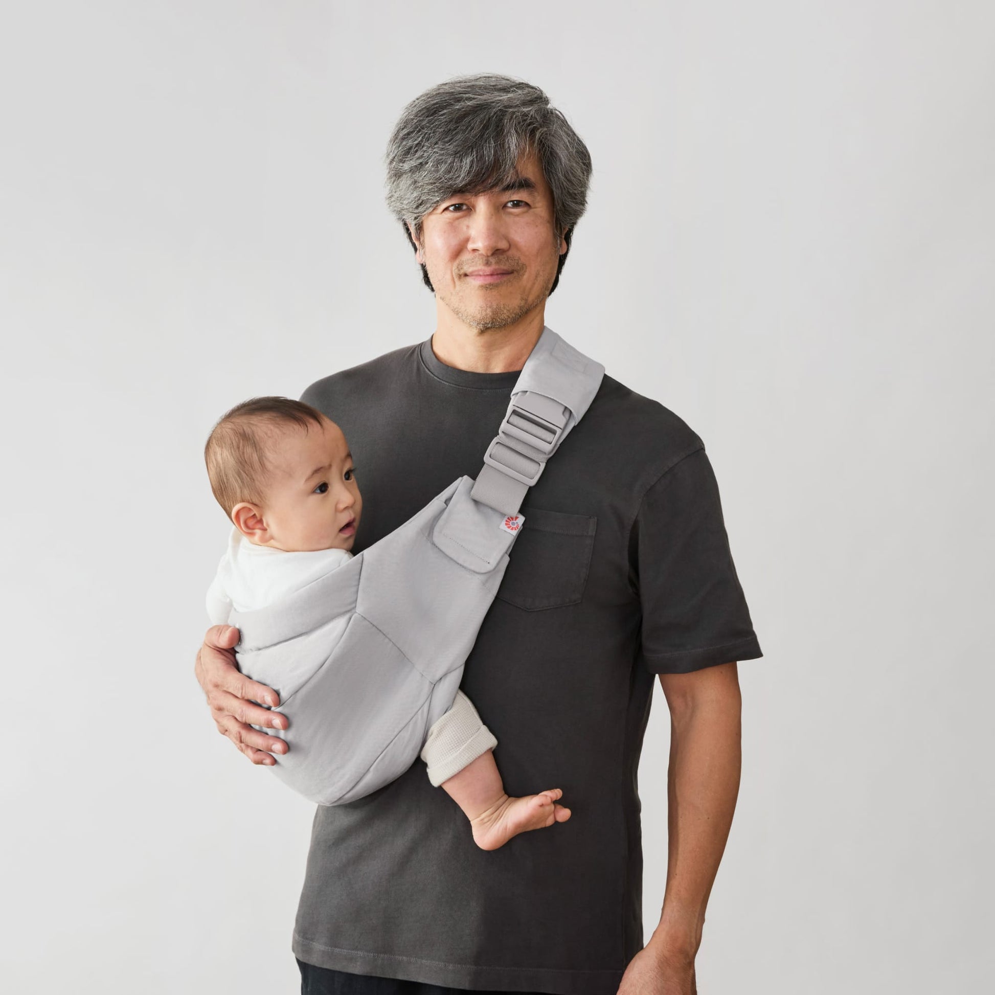 Ergobaby Upsie Toddler Sling Carrier - Pearl Grey - BCUPSLIGRY