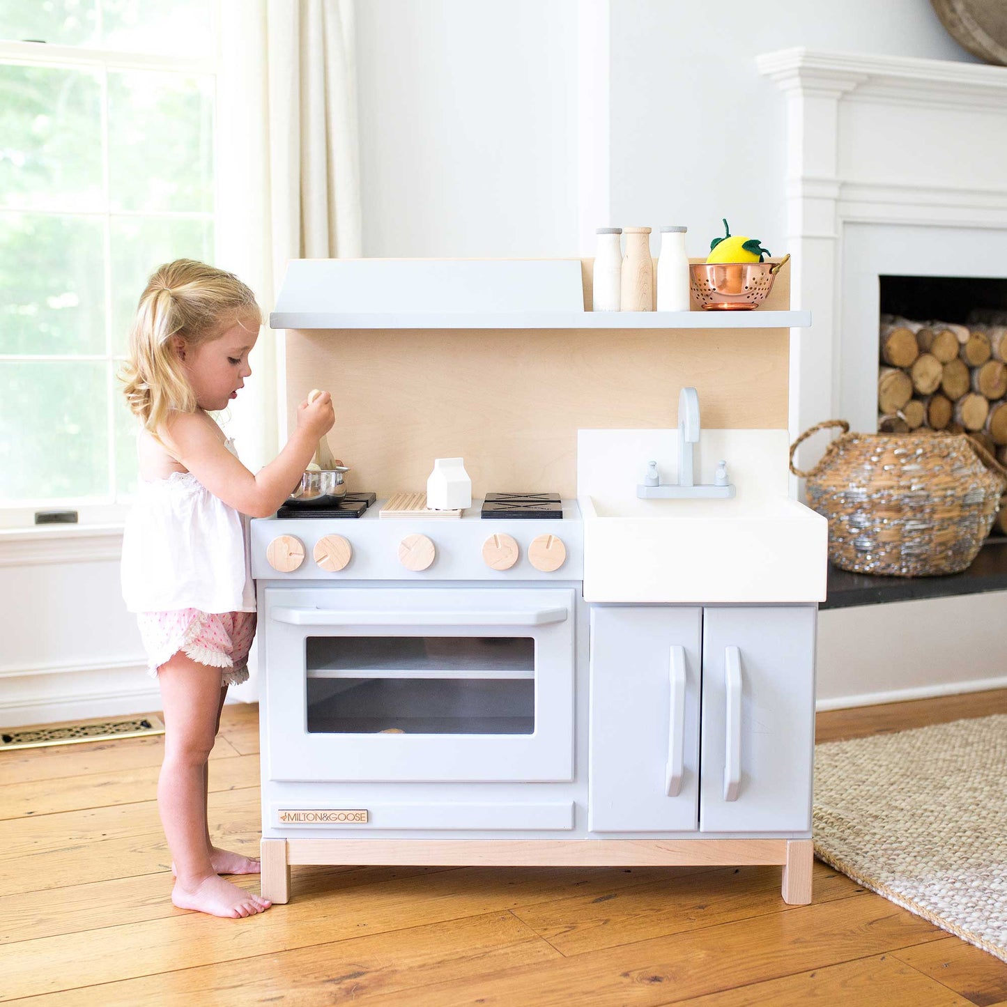 Essential Play Kitchen -