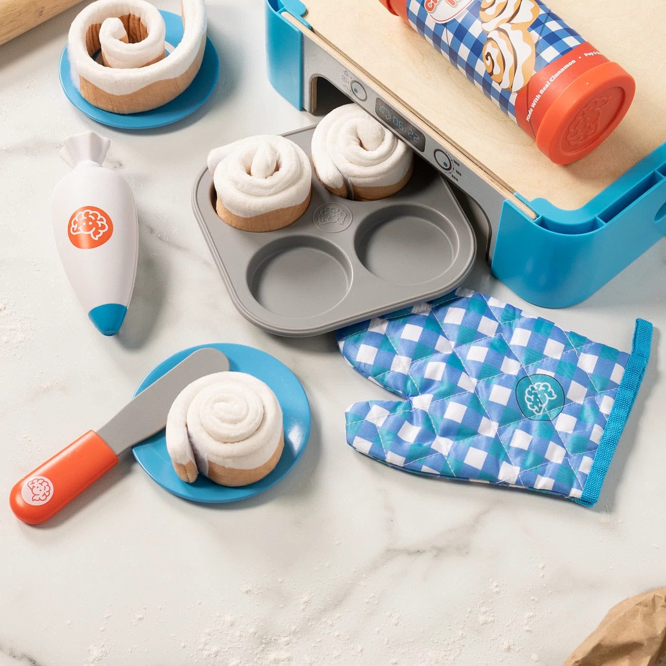 Fat Brain Toys Pretendables Cinnamon Roll Set - FA399-1