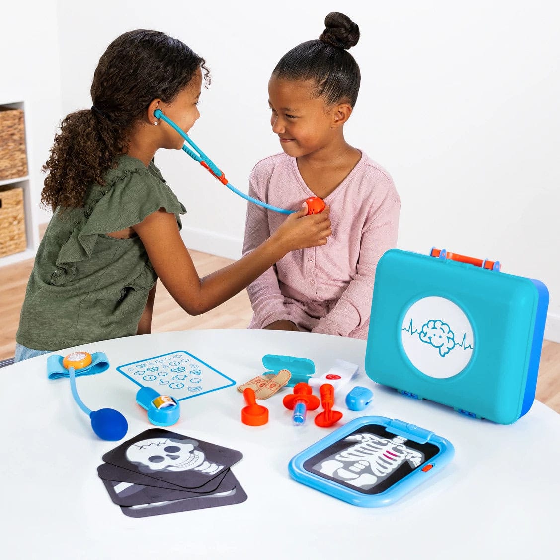 Fat Brain Toys Pretendables Doctor Set - FA402-1