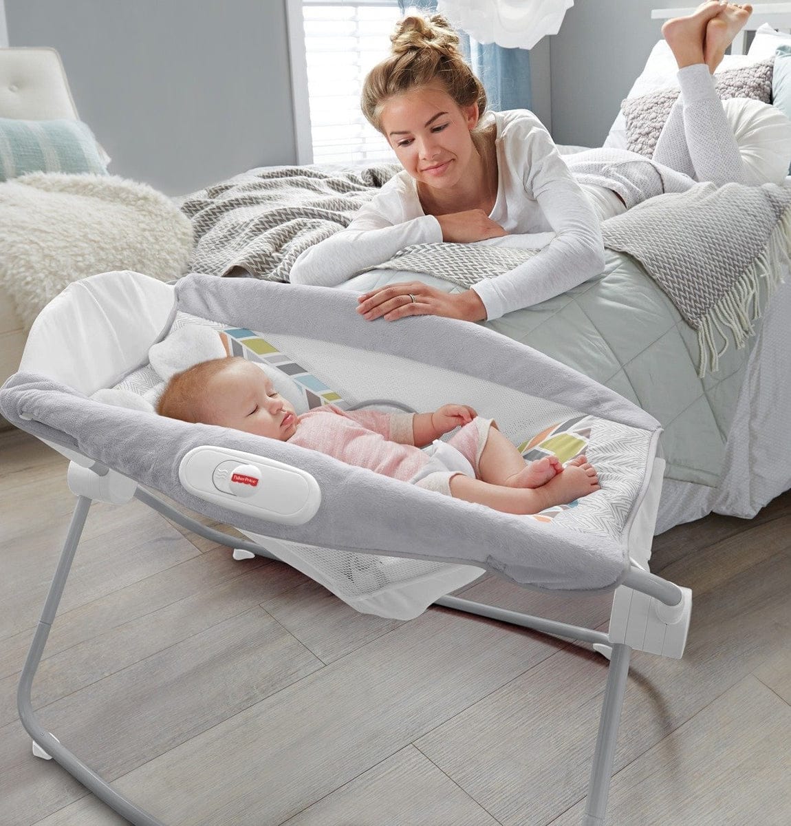 Fisher-Price Sweet Snugapuppy Dreams Deluxe Rock 'n Play Sleeper - DTG87