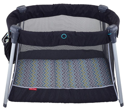 Fisher-Price Ultra-Lite Day & Night Play Yard - Chevron Fusion - CBV60
