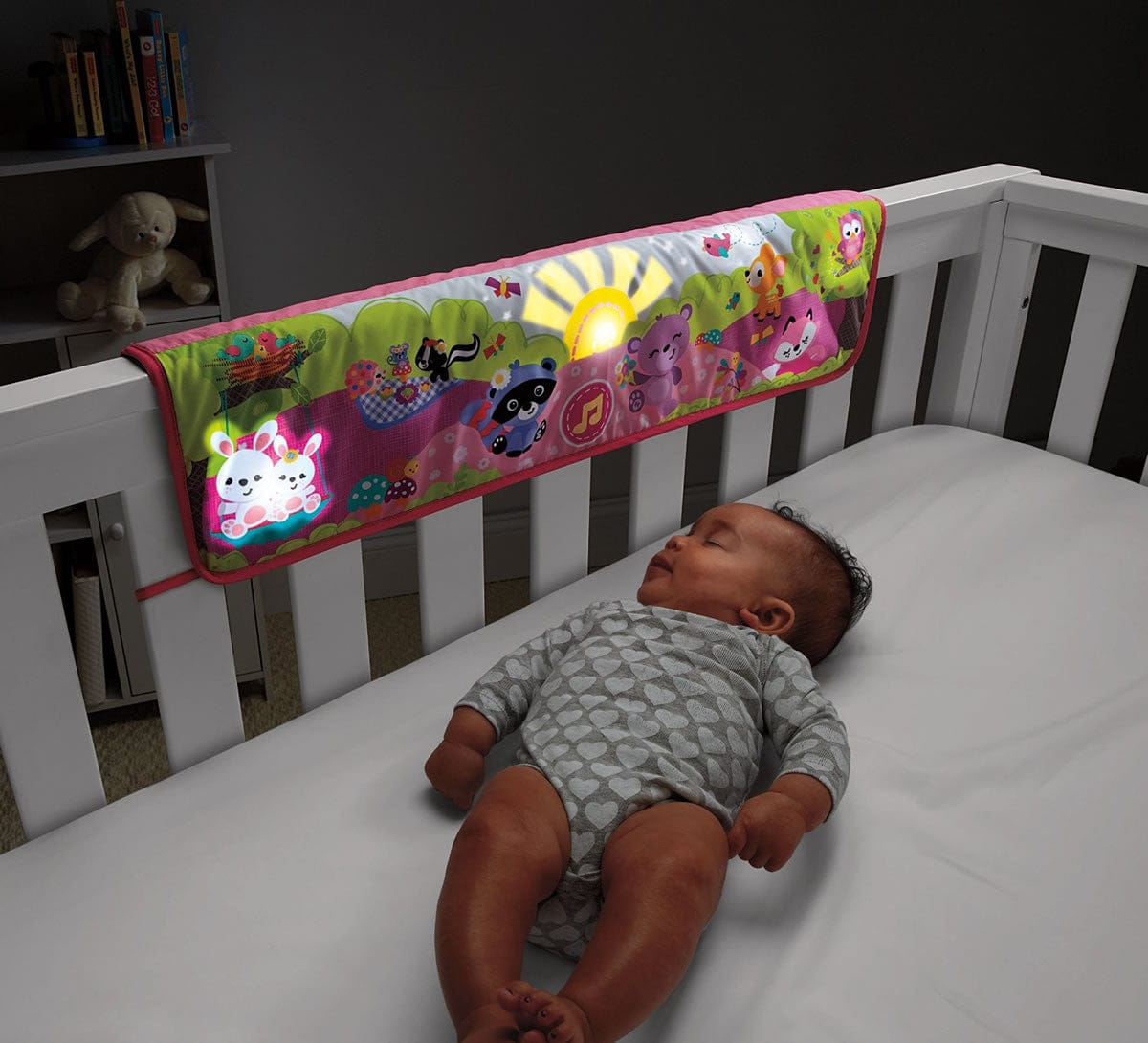 Fisher-Price Woodland Friends Twinkling Lights Crib Rail Baby Soother - Pink - CHG15