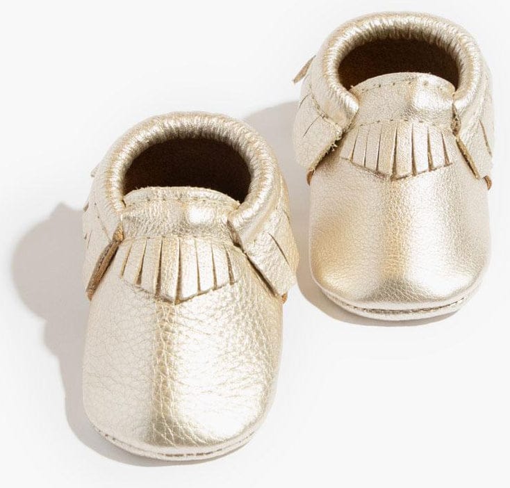 Freshly Picked Classic Moccasins, Size 2 - Platinum - SSMOPLATN-2