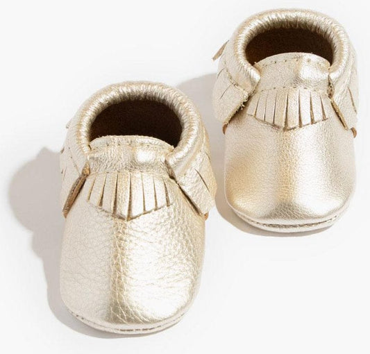 Freshly Picked Classic Moccasins, Size 2 - Platinum - SSMOPLATN-2