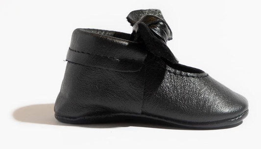 Freshly Picked Knotted Bow Moccasins, Size 2 - Ebony - SSKBEBONYY02