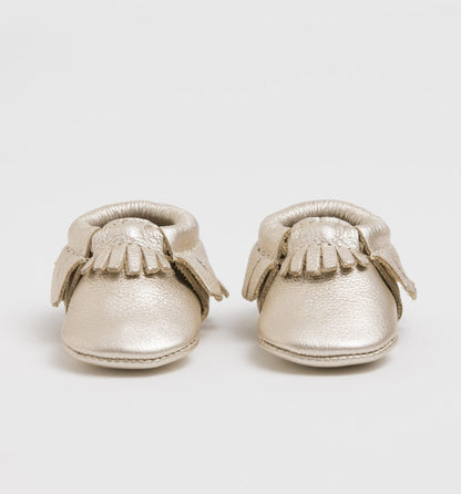 Freshly Picked Moccasins, Newborn - Platinum - FPN11009