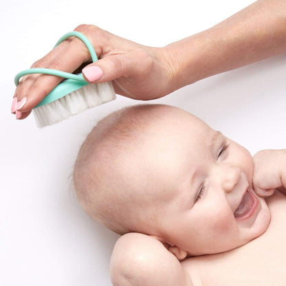 Fridababy Baby Head-Hugging Hairbrush + Styling Comb Set - 073