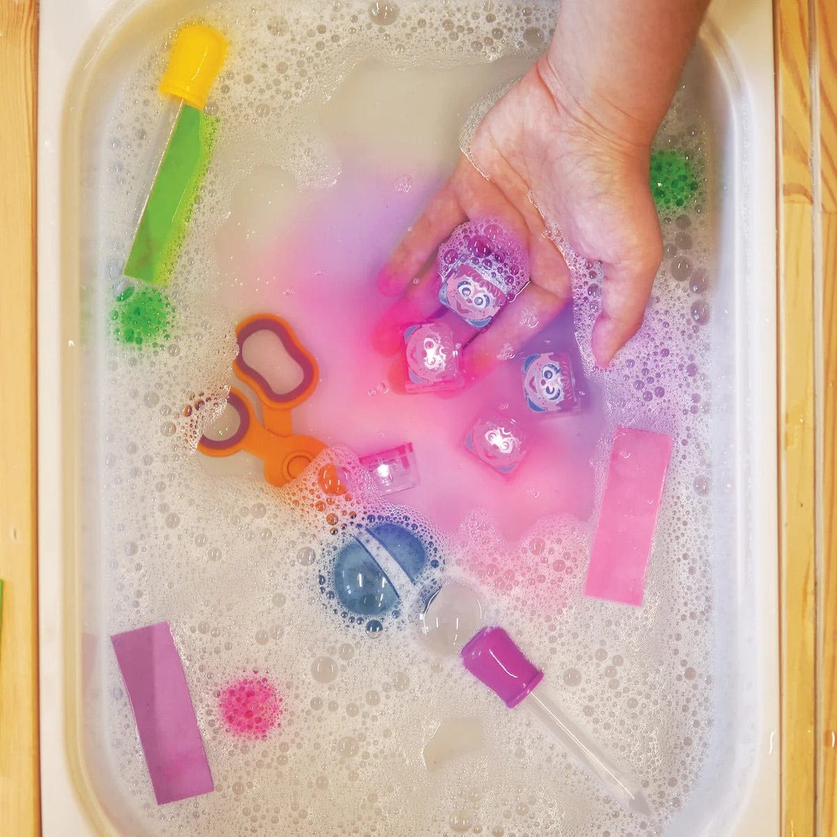 Glo Pals Light Up Cube Bath Toys - Abby Cadabby - gp-fin-4pk-abby
