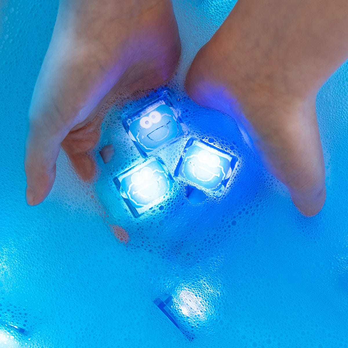 Glo Pals Light Up Cube Bath Toys - Cookie Monster - gp-fin-4pk-cookie