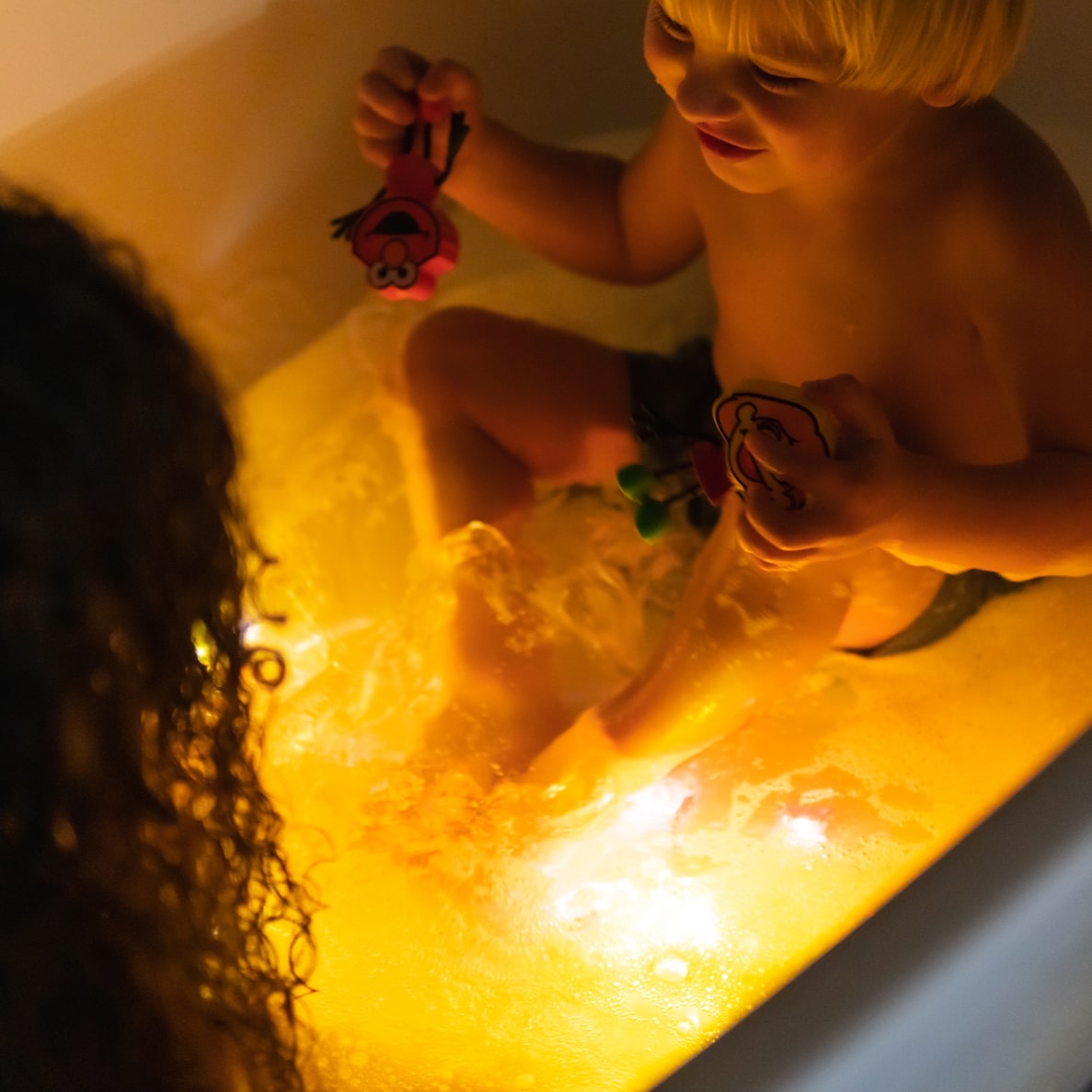 Glo Pals Light Up Sensory Bath Toy - Julia - GP-FIN-CHAR-JULIA