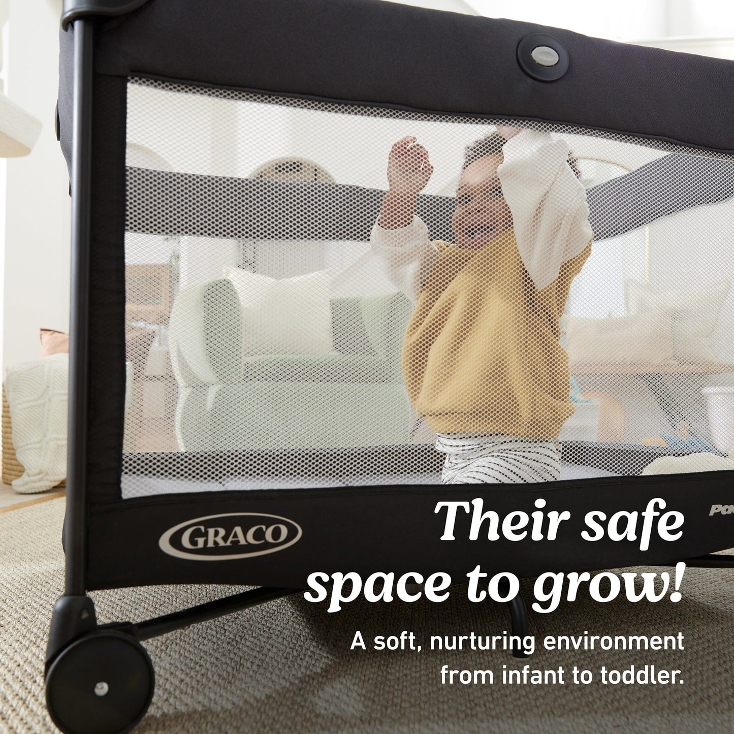 Graco Pack 'n Play On The Go Zip Playard - Reeves - 2216155