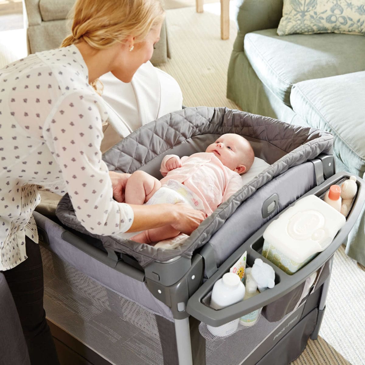 Graco Pack 'n Play Playard Newborn Napper Oasis with Soothe Surround Technology - Camden