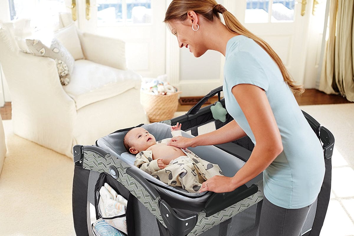 Graco Pack 'n Play Playard Reversible Napper & Changer LX - Landry