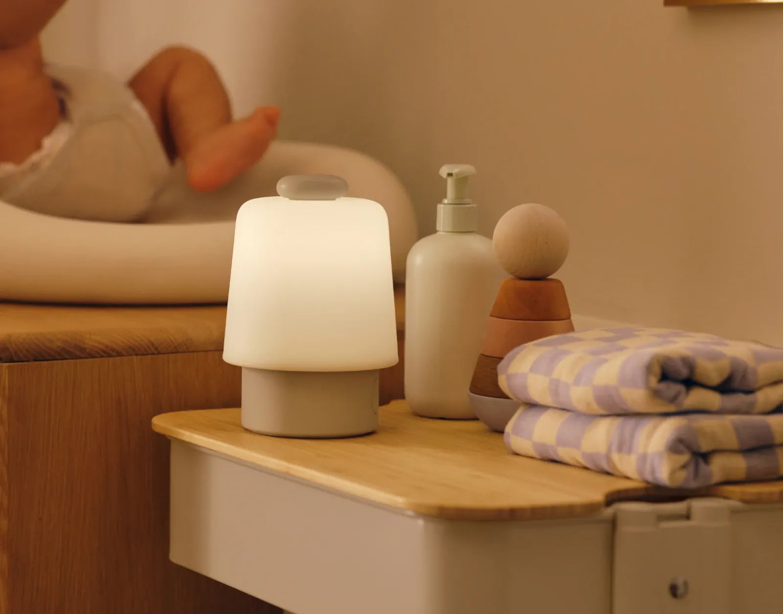 Hatch Baby Sleep Support, Sound Machine & Night Light - Putty - HB1001PY