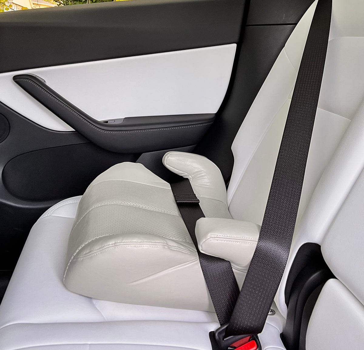 HideandSeat Backless Booster Seat - Black - 1.97645E+11