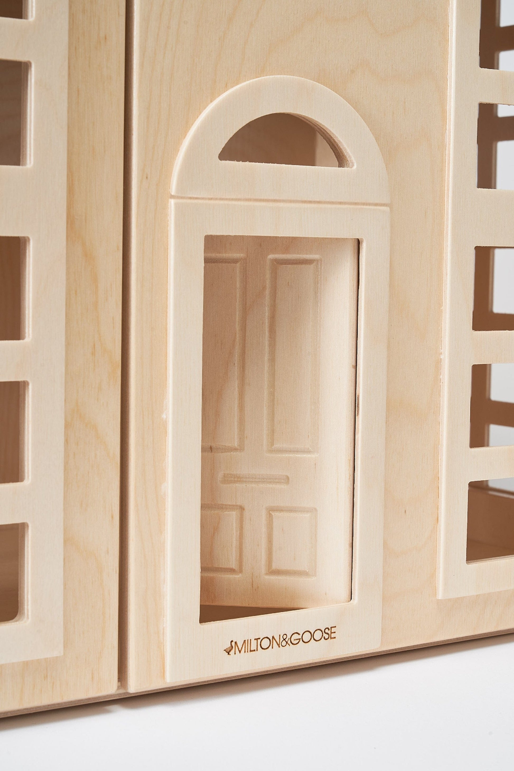 Hudson Dollhouse -