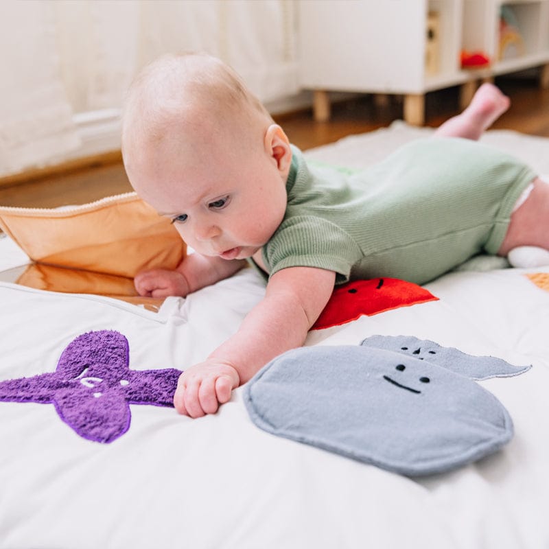 Wonder & Wise Colors, Forms and Feelings Baby Activity Mat - 1100701110