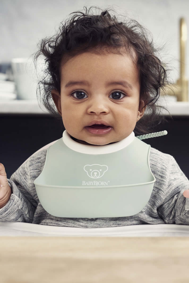 BabyBjorn Feeding Bib Set (Baby Bib + Small Baby Bib) - Powder Green - 046761US