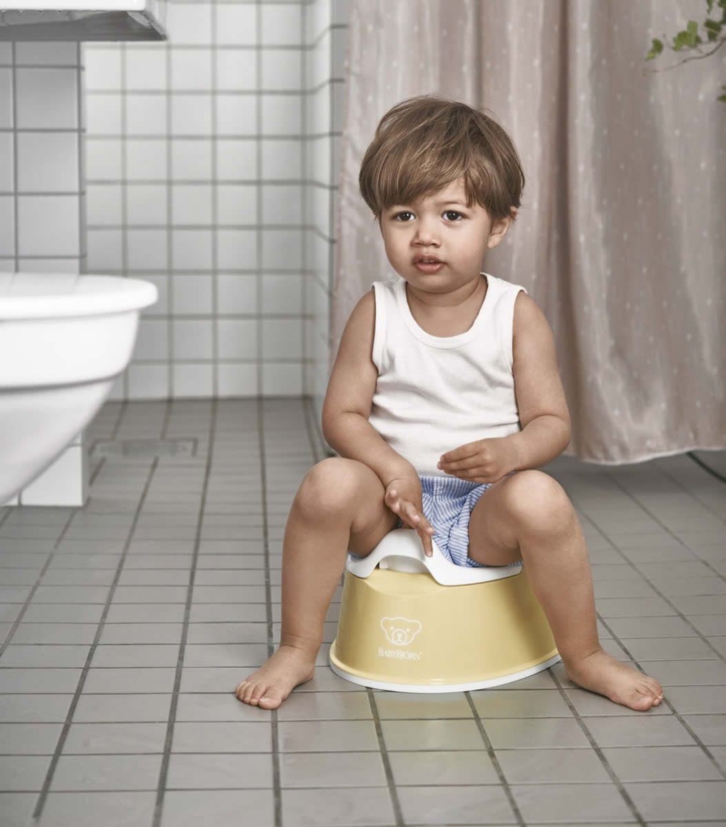 BabyBjorn Smart Potty - Powder Yellow/White