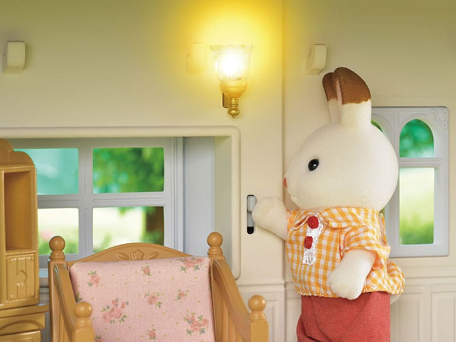 Calico Critters Red Roof Country Home Gift Set - CC1797