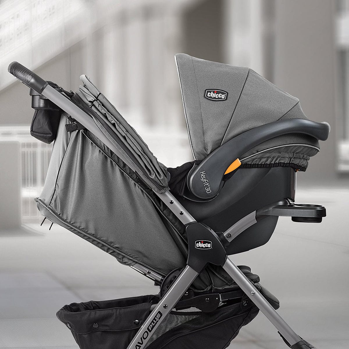 Chicco Mini Bravo Plus Compact Stroller - Eucalyptus